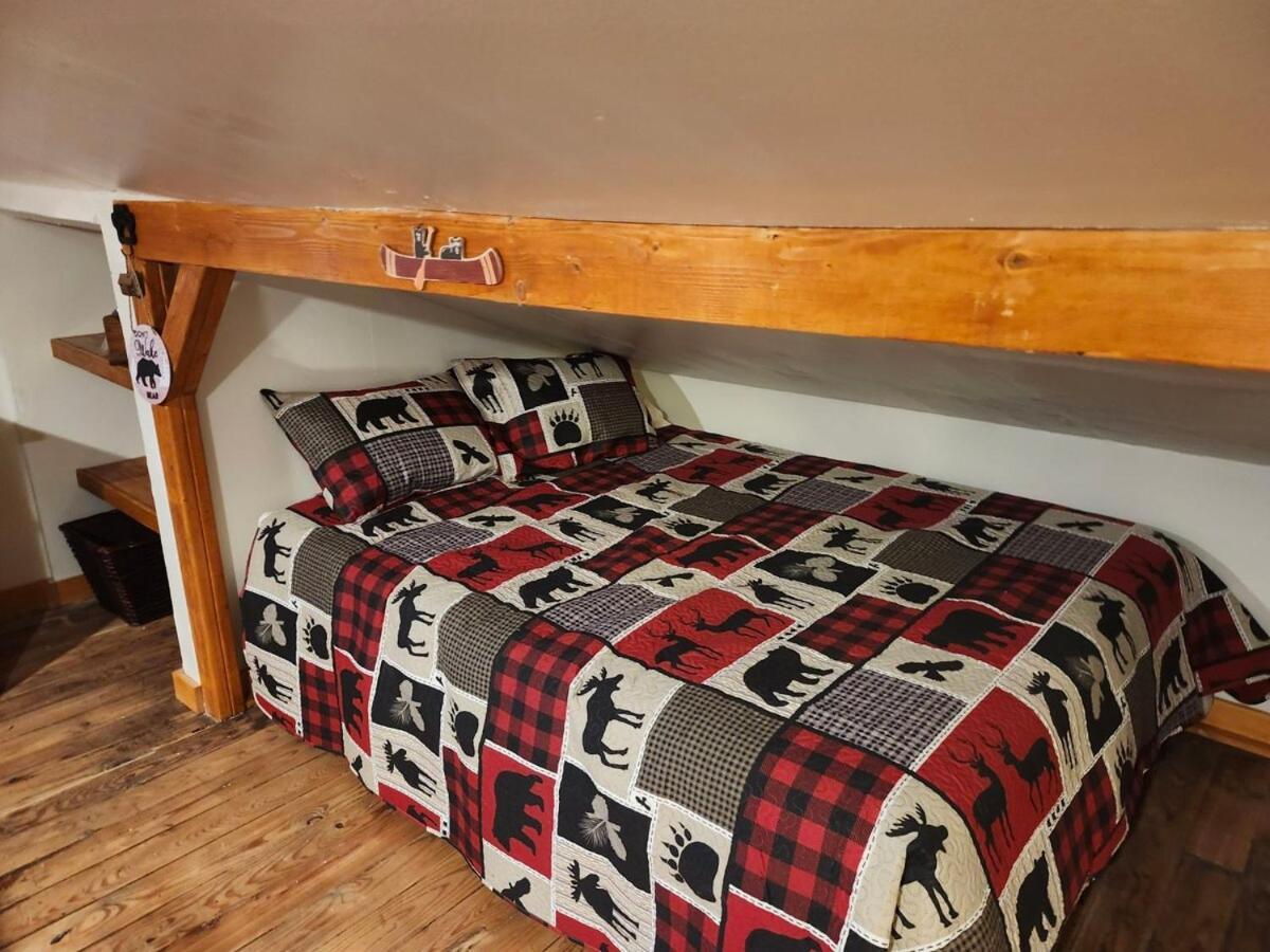 Pet Friendly Creekside Cabin Kooser St Park Somerset Exterior foto